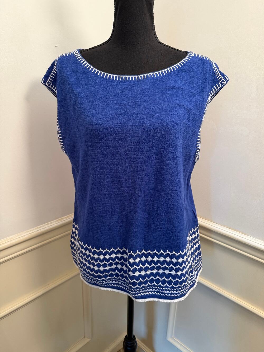 Banana Republic Embroidered Crepe Blouse Cobalt Royal Blue White Boho Coastal